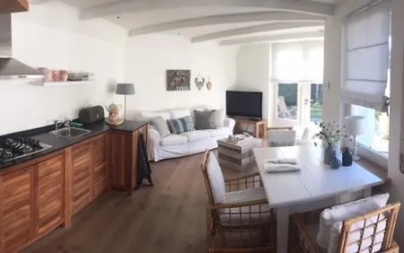 Apartment Witte Huisje Aan Zee
